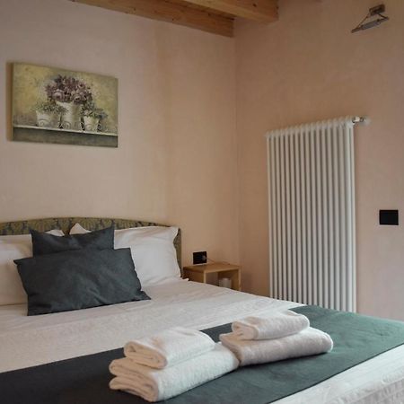 La Tana Del Tasso Rooms&Breakfast Camerata Cornello Eksteriør billede