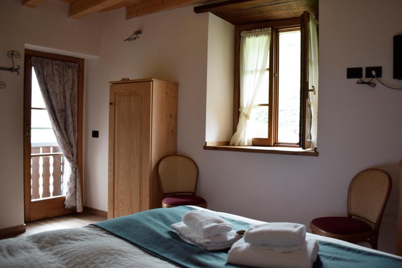 La Tana Del Tasso Rooms&Breakfast Camerata Cornello Eksteriør billede