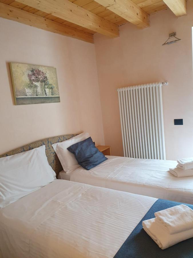La Tana Del Tasso Rooms&Breakfast Camerata Cornello Eksteriør billede